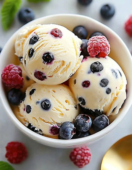 Paradise Ice Cream – Ooh, A Zesty Cascade of Creamy Delight!