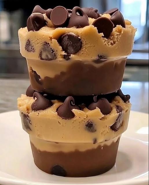 Peanut Butter Chocolate Chip Cookie Cups