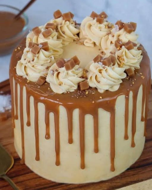 Vanilla Caramel Cake – Moist, Sweet & Irresistible