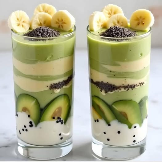 QUICK! PISTACHIO SMOOTHIE