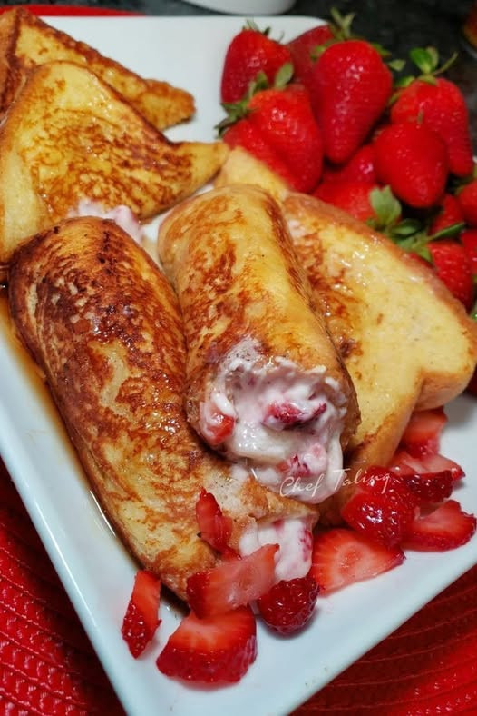 🍓 Strawberry French Toast Roll-Ups