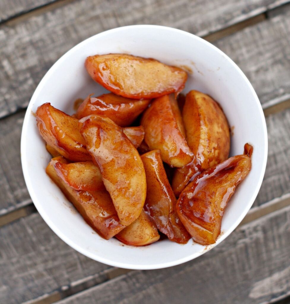 👨‍🍳Baked Cinnamon Apples (Crock Pot Recipe)