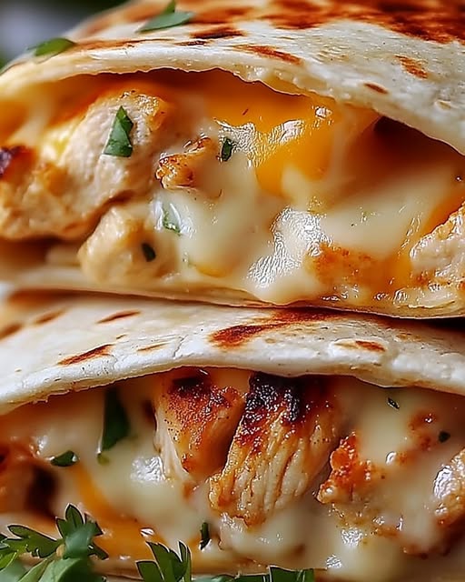 Cheesy Garlic Chicken Wraps