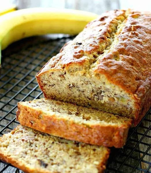 THE PERFECT BANANA BREAD