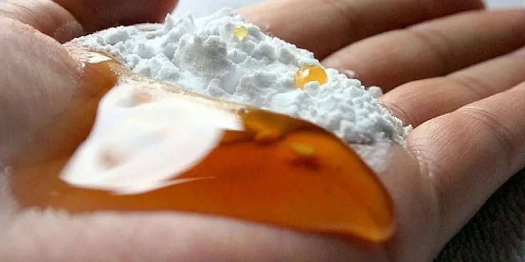 Baking Soda and Castor Oil Can Treat More than 20 Health Problems